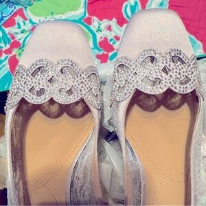 EUC J. RENEE 10M Steel Grey Faleece Lace &Satin Slingback Block Heel Pumps 1.5”